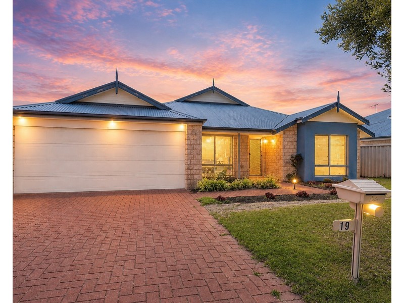 19 Valheru Avenue, Rockingham WA 6168