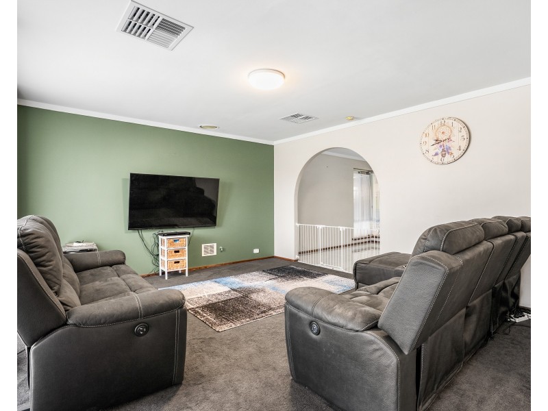 3 CASILDA PLACE, Cooloongup WA 6168