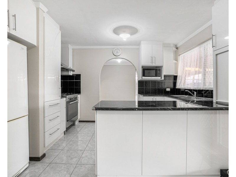 3 CASILDA PLACE, Cooloongup WA 6168