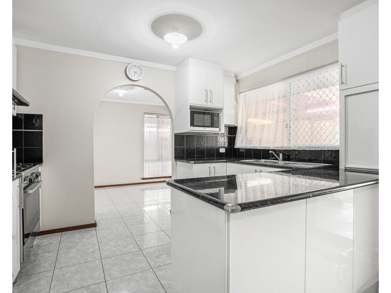 3 CASILDA PLACE, Cooloongup WA 6168