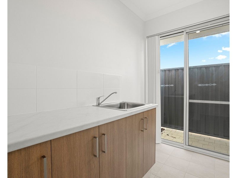 4 Lustre Rd, Baldivis WA 6171