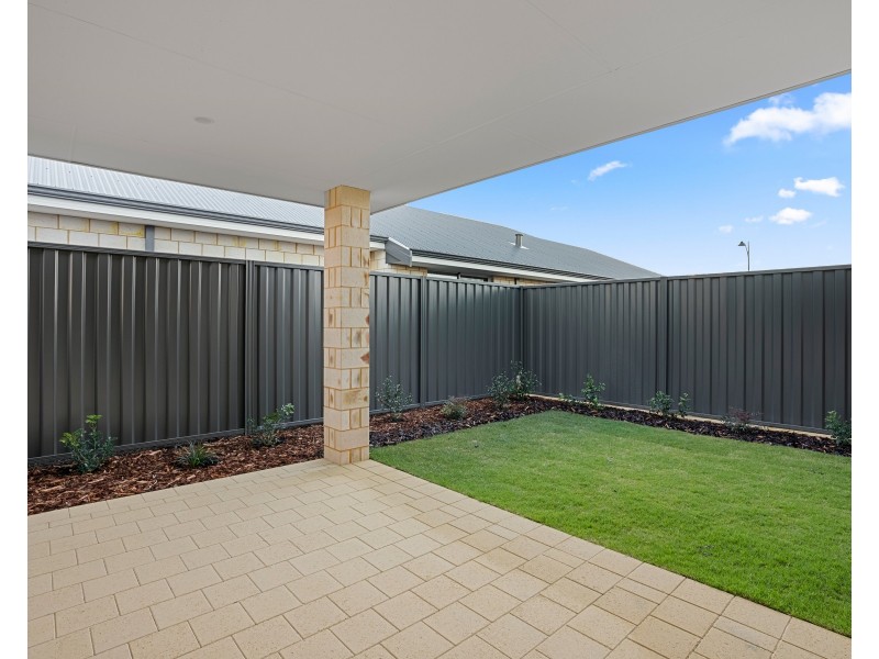 4 Lustre Rd, Baldivis WA 6171