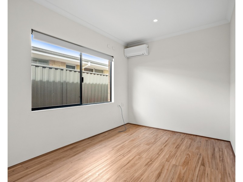 10 Gunwale Avenue, Port Kennedy WA 6172