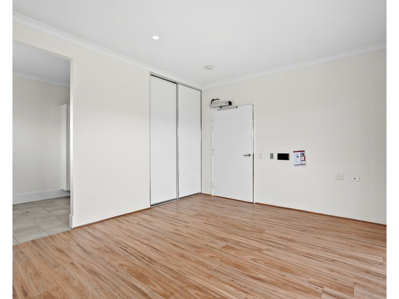 10 Gunwale Avenue, Port Kennedy WA 6172