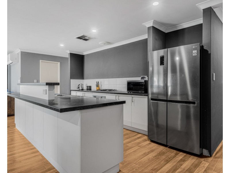 36 Greenshank Road, Harrisdale WA 6112