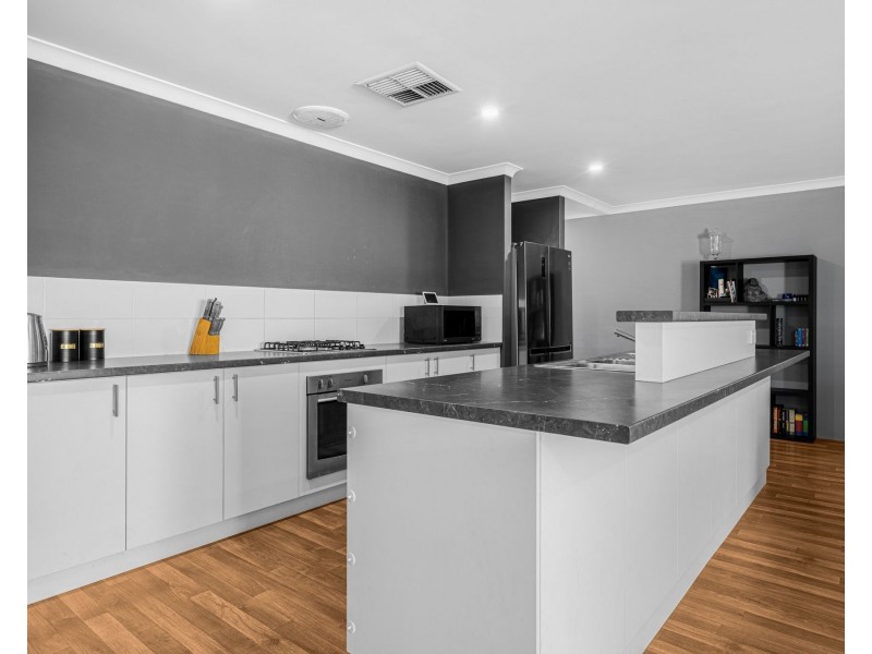 36 Greenshank Road, Harrisdale WA 6112