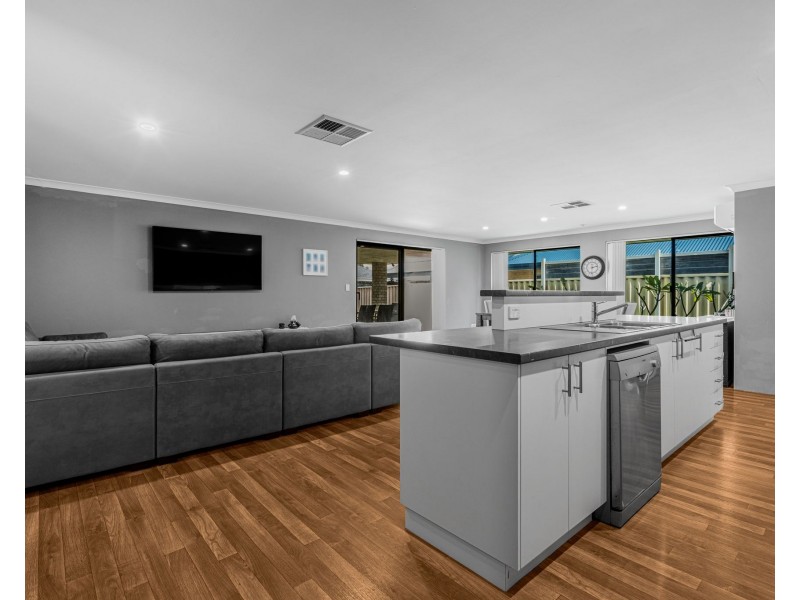 36 Greenshank Road, Harrisdale WA 6112