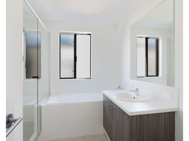104 McDonald Rd, Baldivis WA 6171