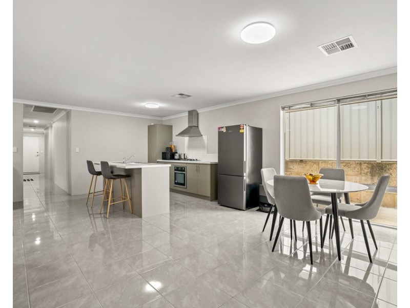 109 Tangadee Rd, Golden Bay WA 6174