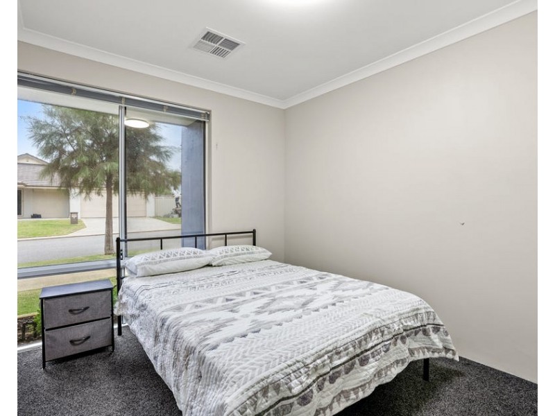 109 Tangadee Rd, Golden Bay WA 6174