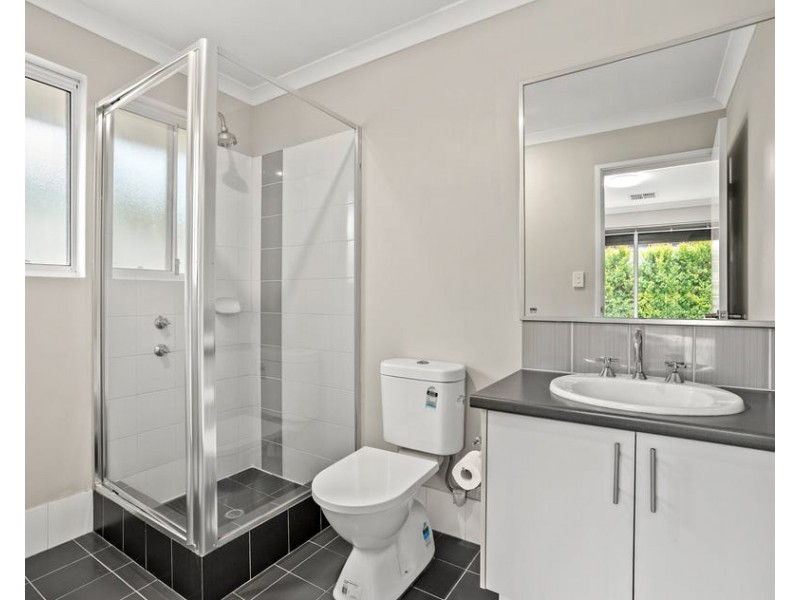 109 Tangadee Rd, Golden Bay WA 6174