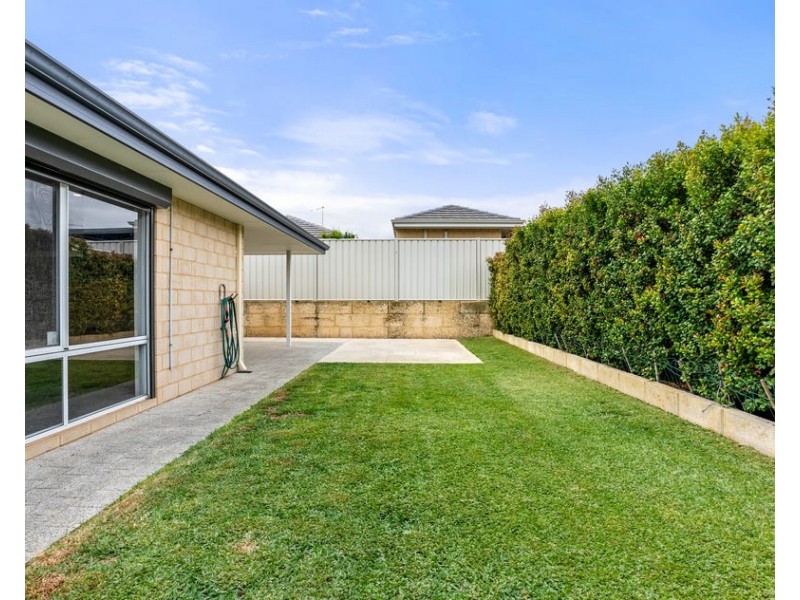 109 Tangadee Rd, Golden Bay WA 6174