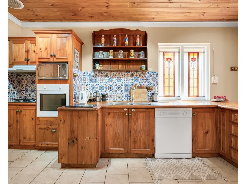 135 Safety Bay Road, Shoalwater WA 6169