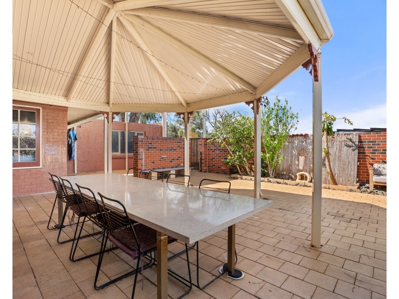 135 Safety Bay Road, Shoalwater WA 6169