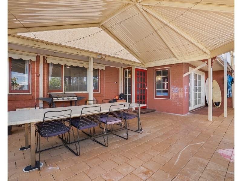 135 Safety Bay Road, Shoalwater WA 6169