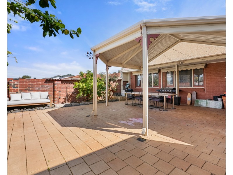 135 Safety Bay Road, Shoalwater WA 6169