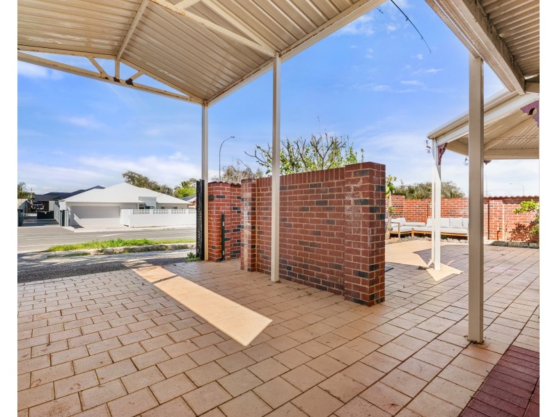 135 Safety Bay Road, Shoalwater WA 6169