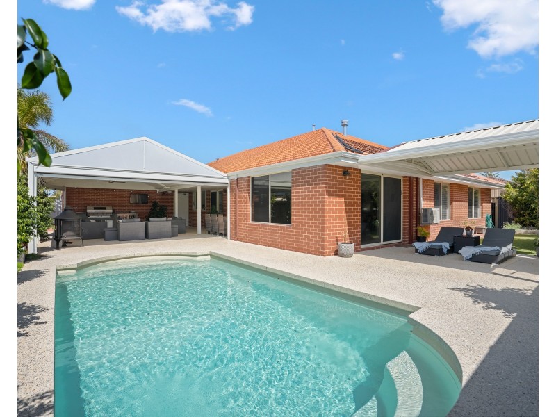 2 Anzio Court, Secret Harbour WA 6173