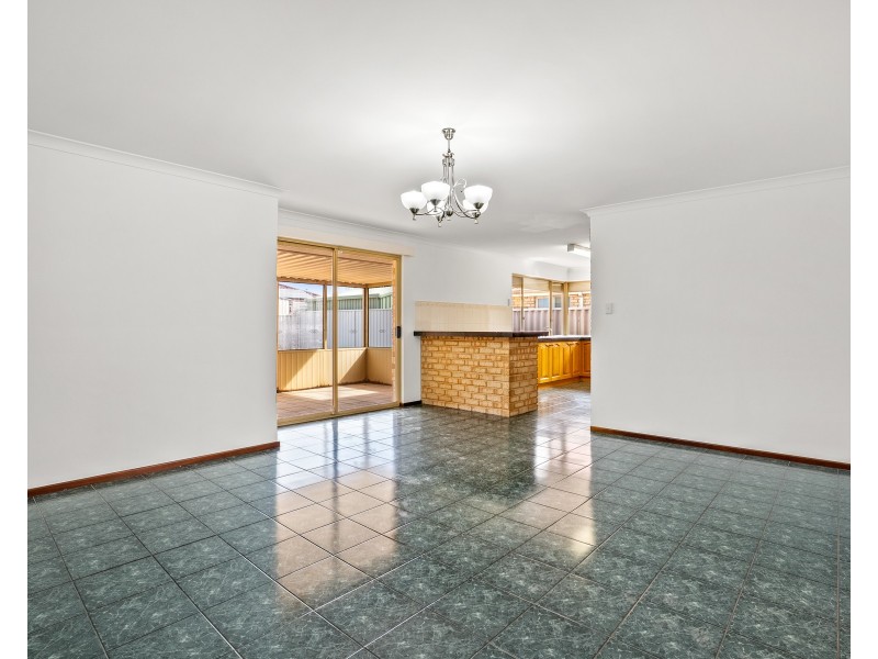 9 SCHOONER PLACE, Waikiki WA 6169