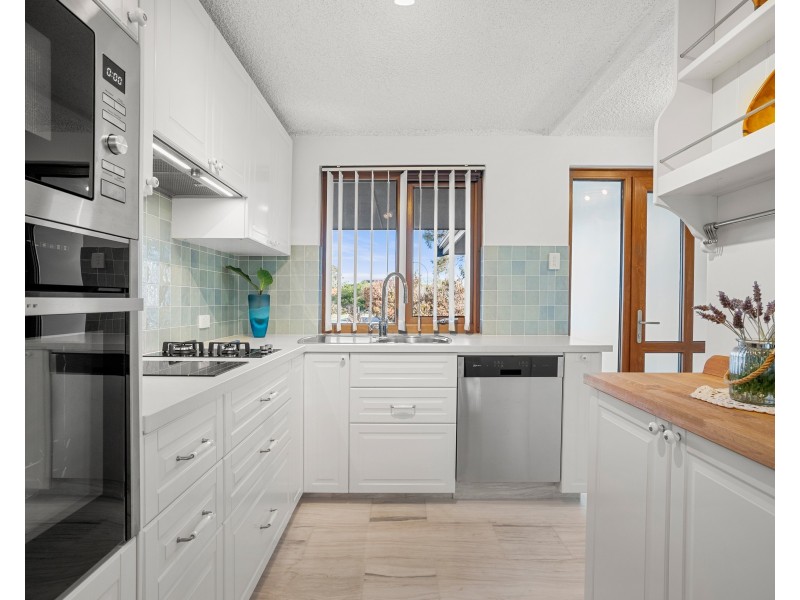 9/16 ARCADIA DRIVE, Shoalwater WA 6169