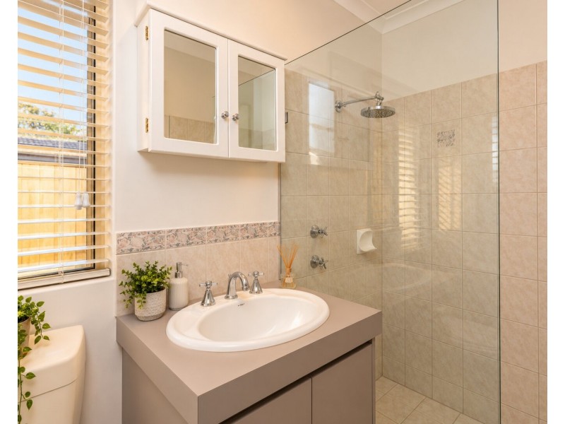 4 Jaywick Close, Safety Bay WA 6169
