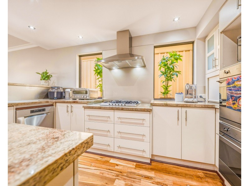 7 Turtles Bend, Secret Harbour WA 6173