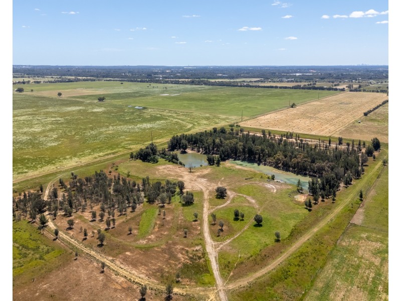 1087 Mundijong Road, Oldbury WA 6121