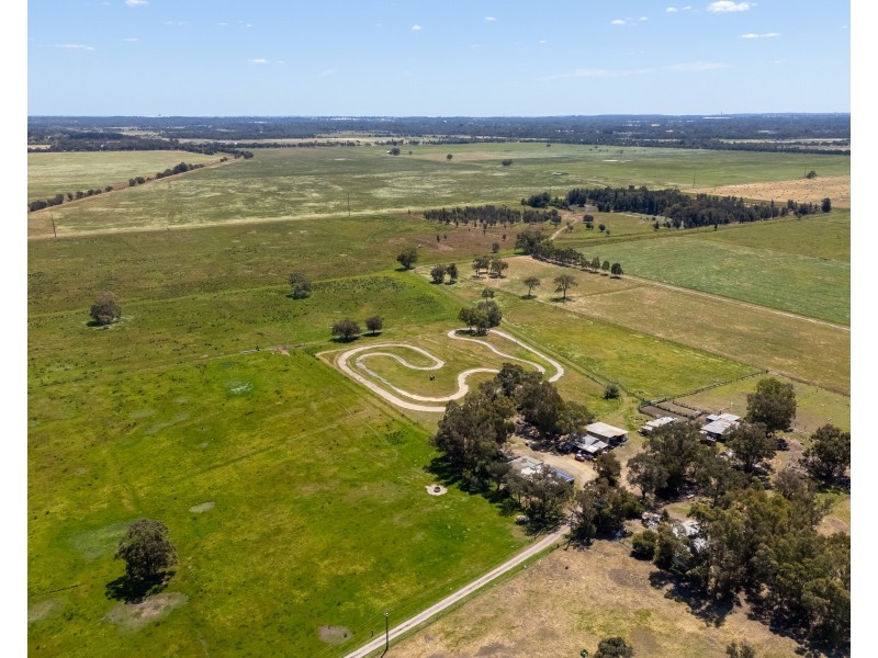 1087 Mundijong Road, Oldbury WA 6121