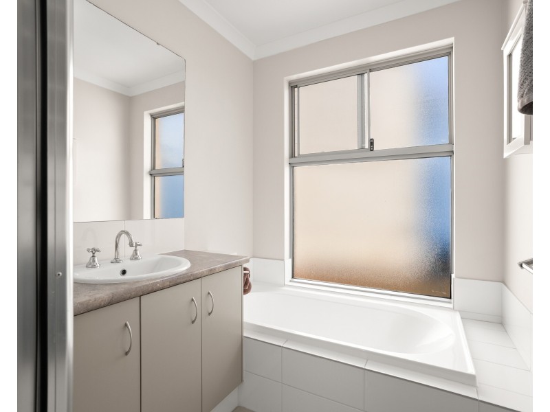 27 Chestnut Way, Baldivis WA 6171