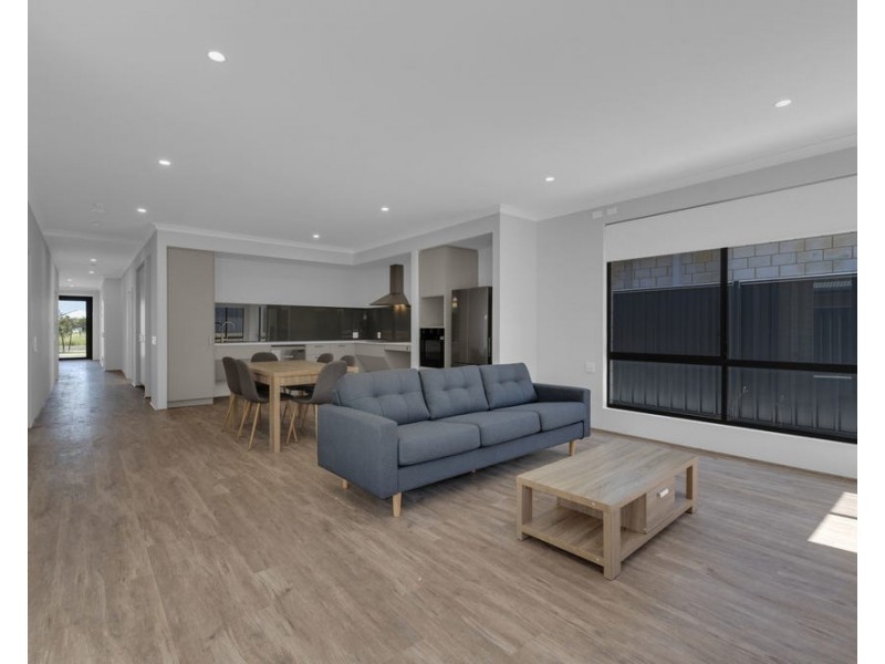 109 Butterleaf Road, Baldivis WA 6171