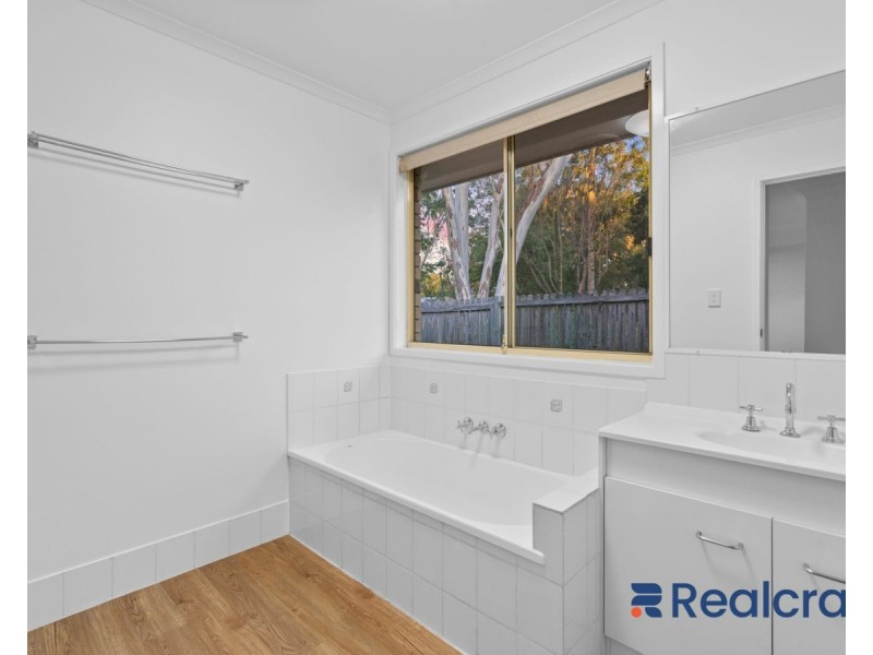 30 Elmhurst Crescent, Flinders View QLD 4305