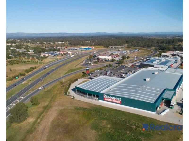 6 Butcherbird Court, Plainland QLD 4341