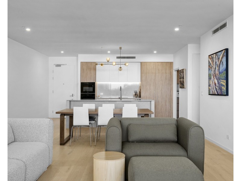 304/5 Grand Parade, Casuarina NSW 2487