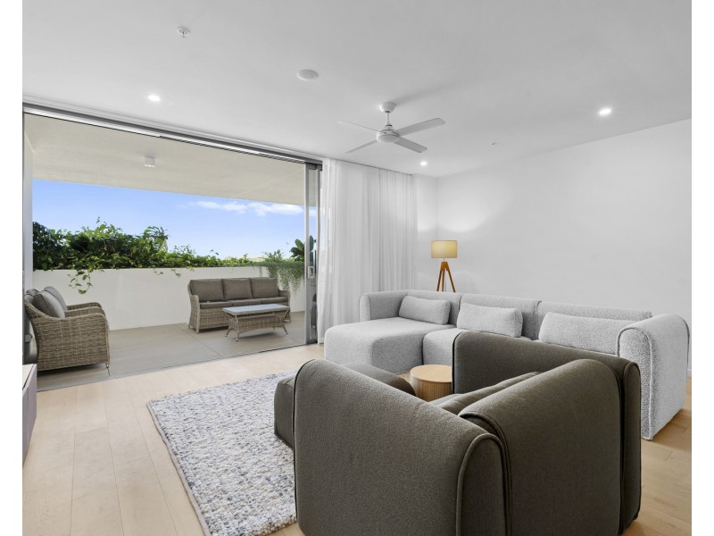304/5 Grand Parade, Casuarina NSW 2487