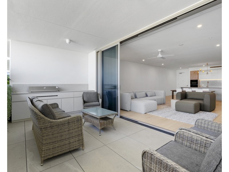 304/5 Grand Parade, Casuarina NSW 2487