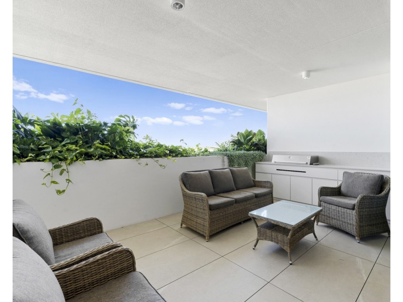 304/5 Grand Parade, Casuarina NSW 2487