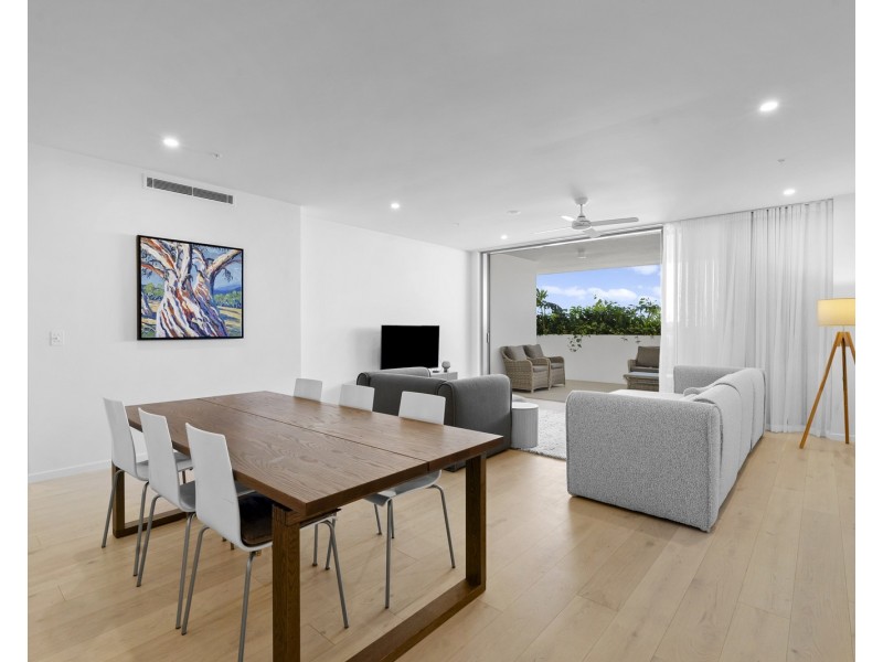 304/5 Grand Parade, Casuarina NSW 2487