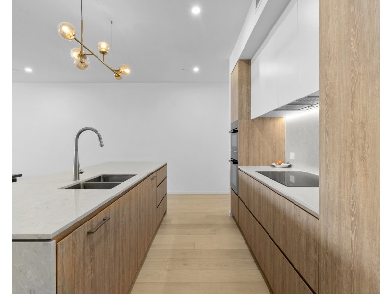 304/5 Grand Parade, Casuarina NSW 2487
