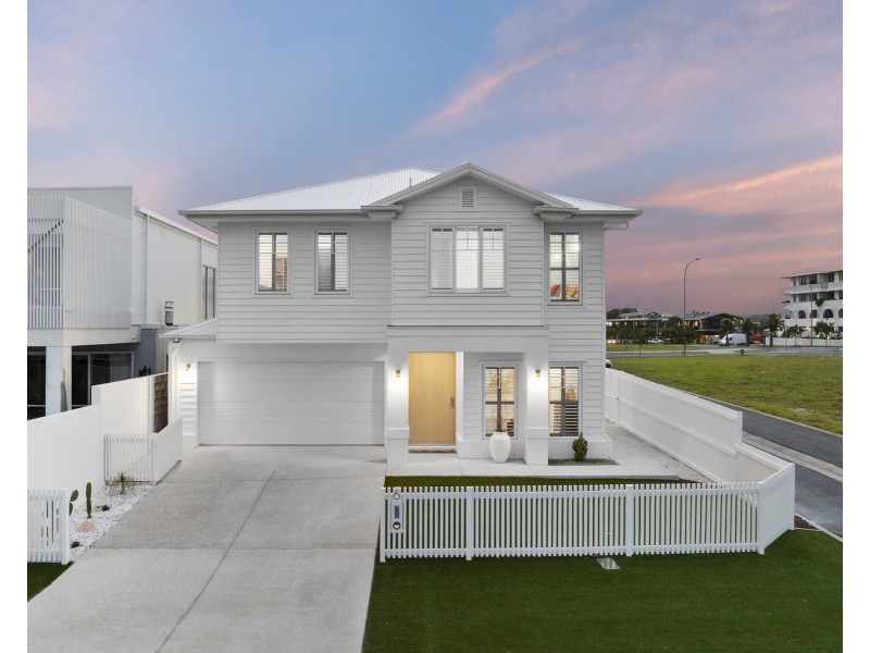 6 Candlenut Street, Casuarina NSW 2487