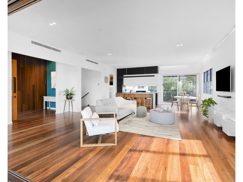 17 Wommin Lake Crescent, Fingal Head NSW 2487