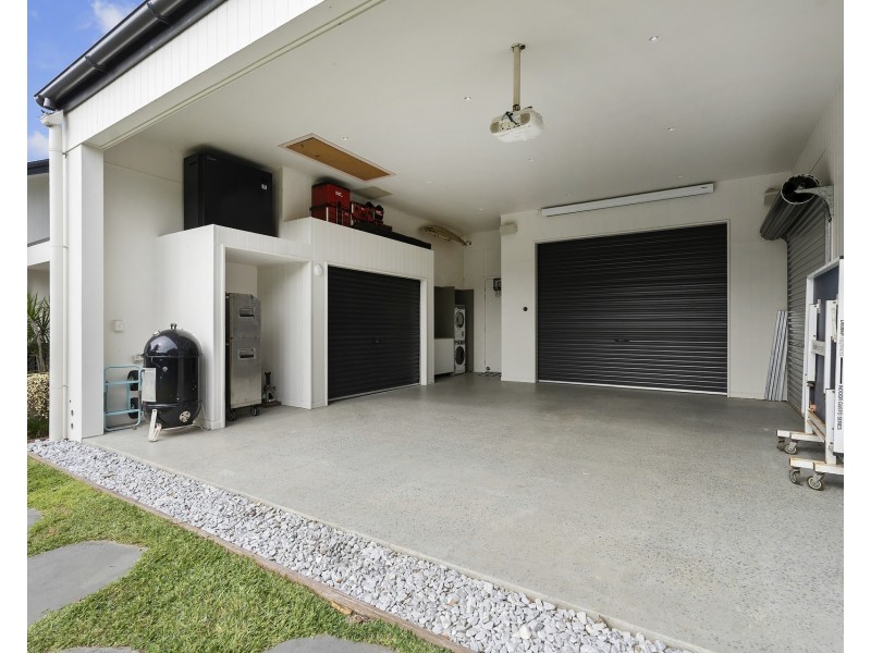 17 Wommin Lake Crescent, Fingal Head NSW 2487