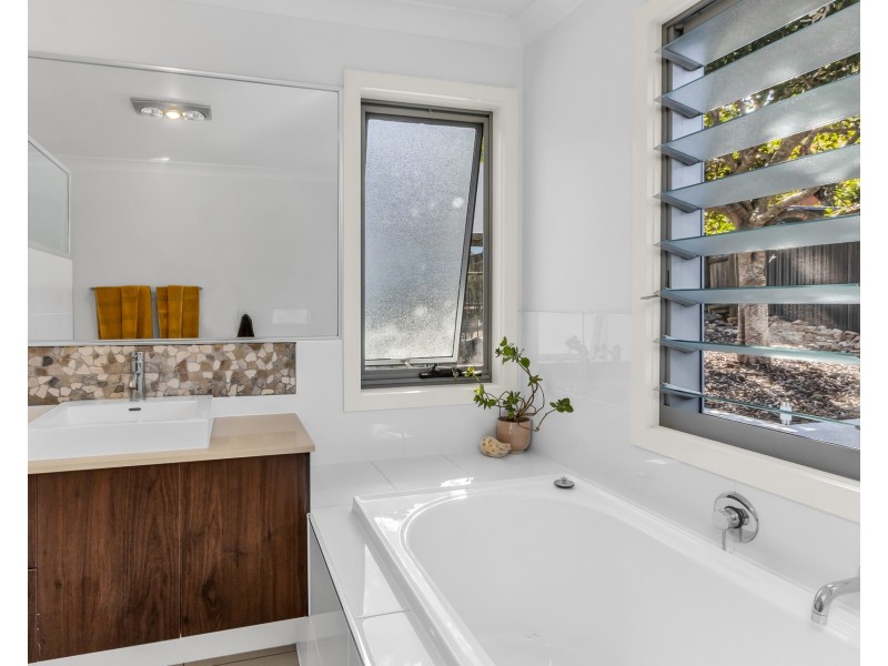 1 Echidna Street, Pottsville NSW 2489