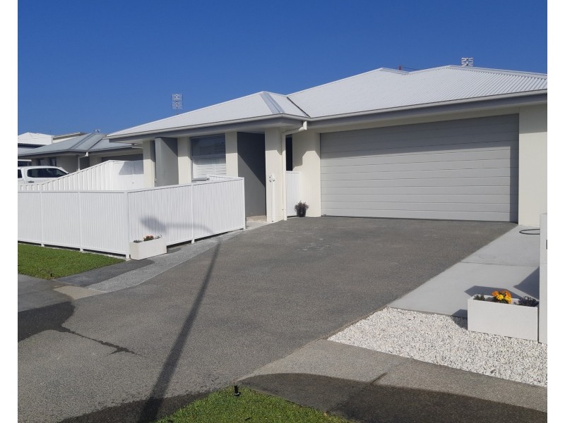35 Dianella Drive, Casuarina NSW 2487