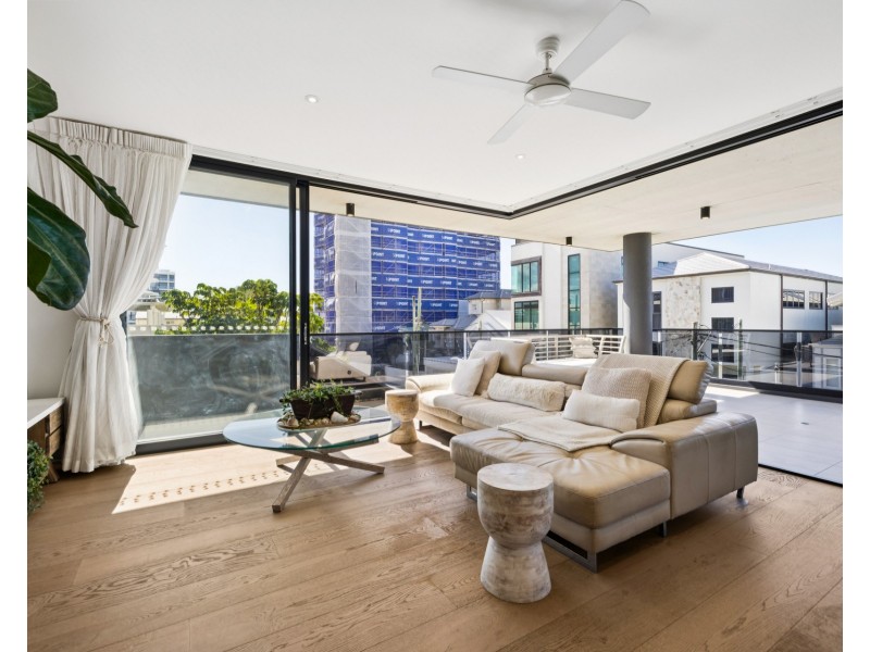 101/88 Jefferson Lane, Palm Beach QLD 4221