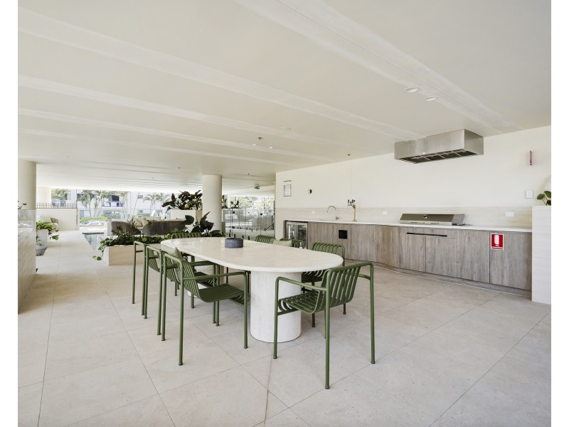 501/144 Marine Parade, Coolangatta QLD 4225