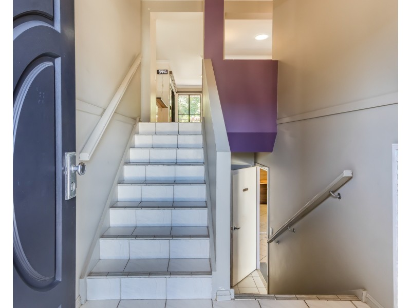 6 Glasshouse Drive, Varsity Lakes QLD 4227