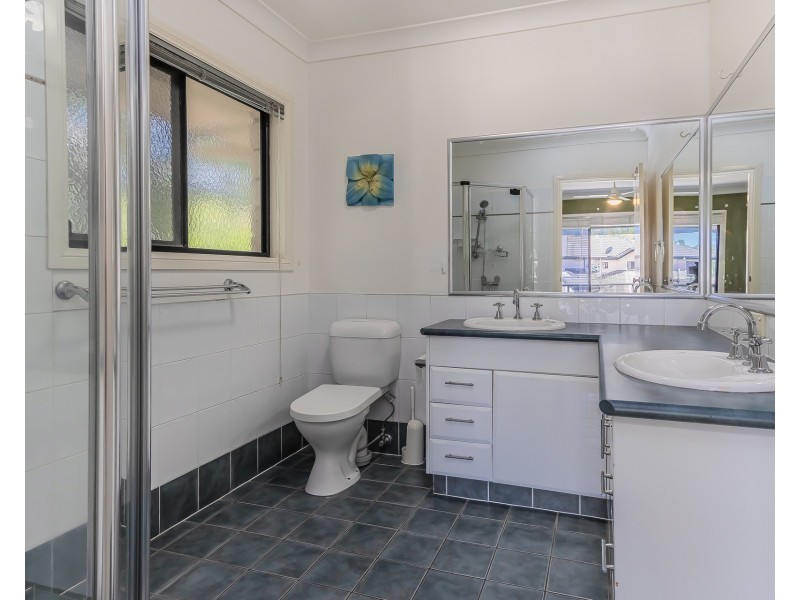 6 Glasshouse Drive, Varsity Lakes QLD 4227