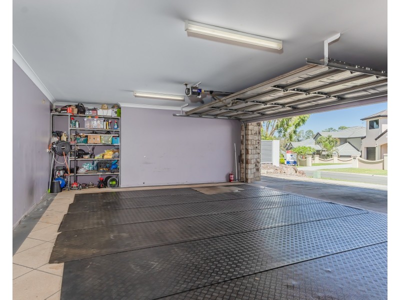 6 Glasshouse Drive, Varsity Lakes QLD 4227