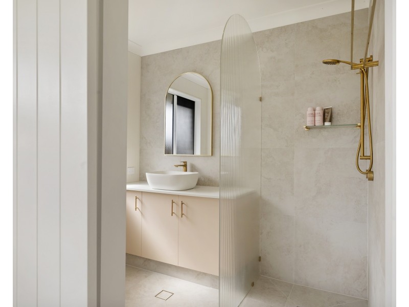 2/325 Darlington Drive, Banora Point NSW 2486