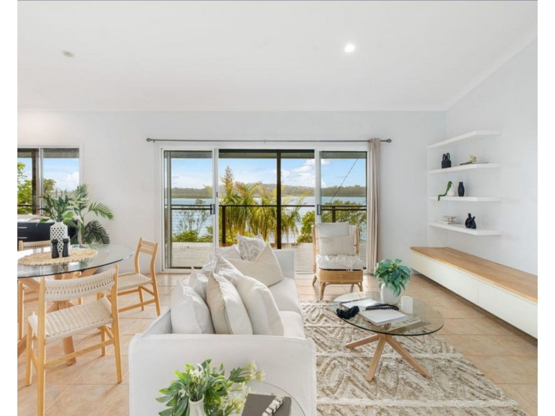 136 Broadwater Esplanade, Bilambil Heights NSW 2486